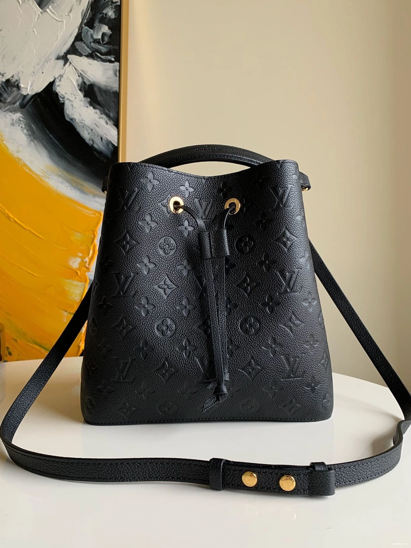 WIS NEONOE LOUIS VUITTON MM 0820